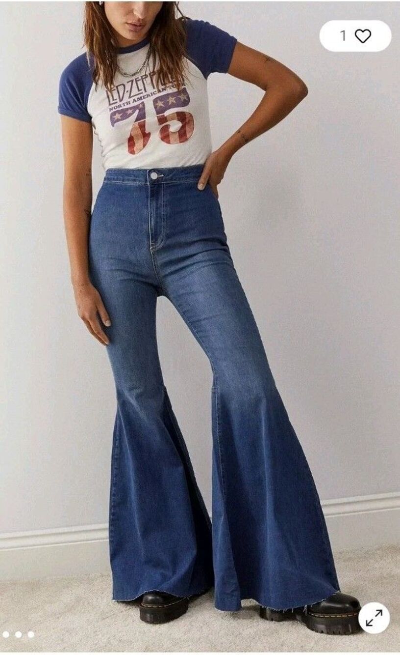 We The Free Just Float On Bell Bottom Flare High Rise Jeans Women's 30 G5.1
